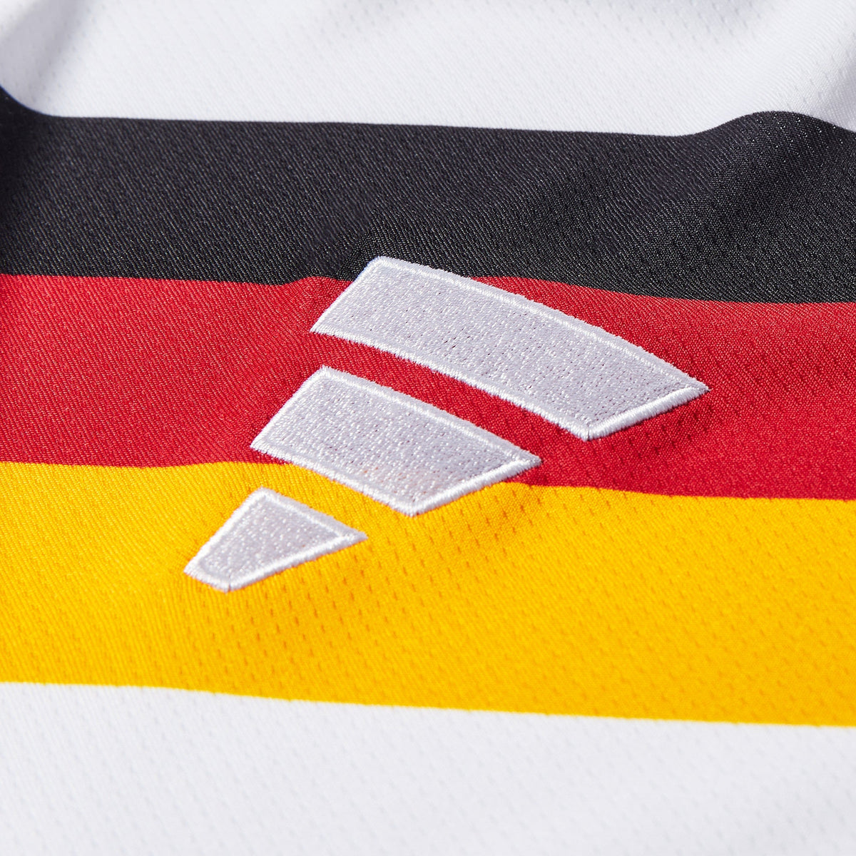 Home 26/27 Kids Shirt Kit